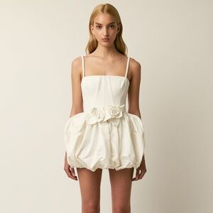 Aknvas NWOT The Anais dress in white